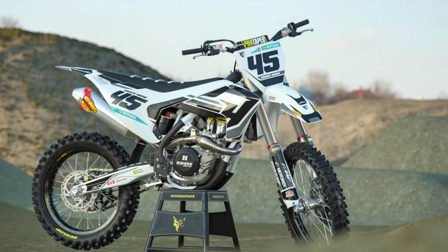 Husqvarna-Mx-Graphics-Core-3