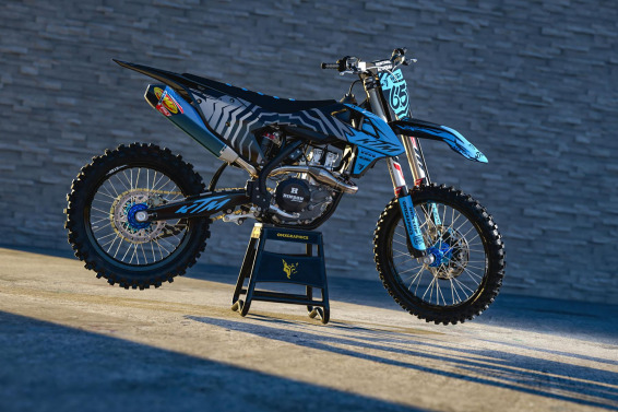 blue ktm bike