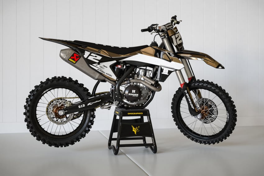 KTM Dirt bike with Sand colored camo graphics - Promo