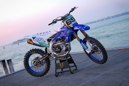 Top-notch Graphics Kit for Yamaha YZF250 Photo