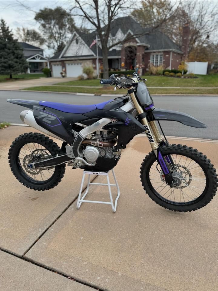 YZ450F with customized mx graphics kit