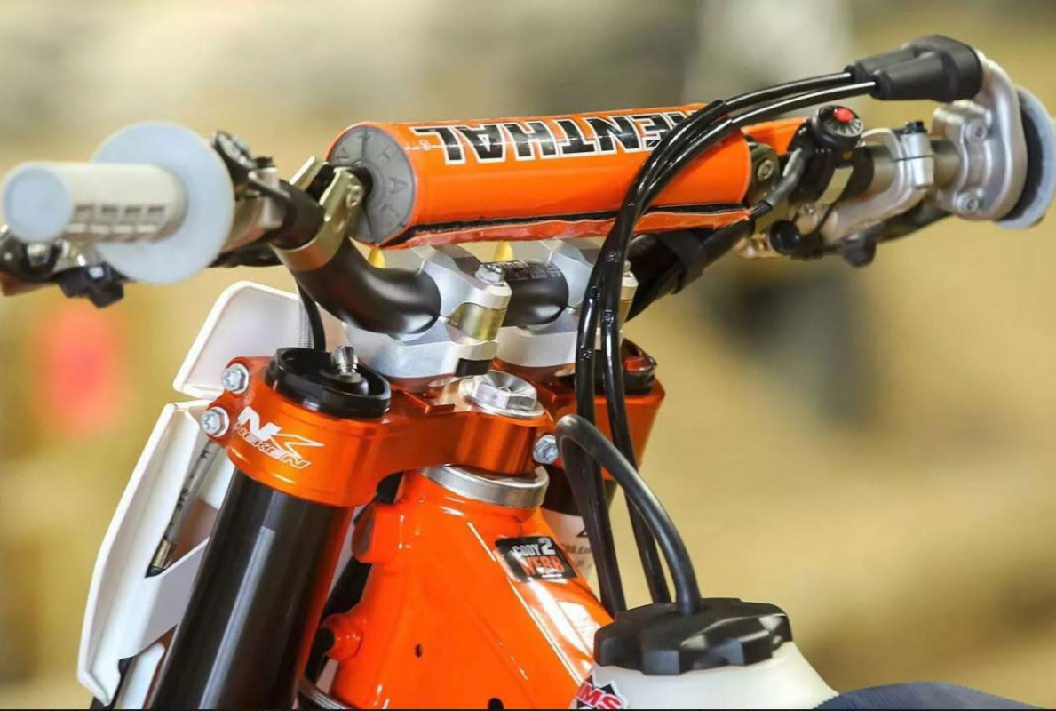 Dirt Bike Upgrade With Handlebar