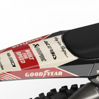 Triumph Retro Dirt Bike Graphics Kit Redline Beige Tail