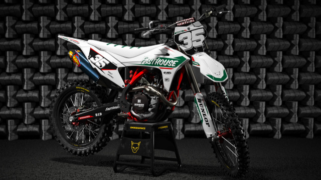 MX-Graphics-Kit-for-GasGas-Dirt-Bike-Dagger-White-Image