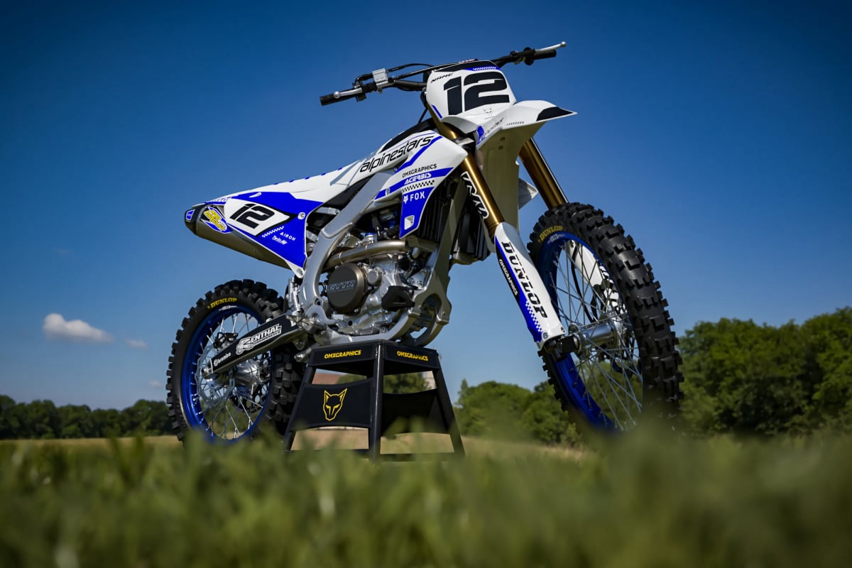 Yamaha Dirt Bike Graphics Installed on Yamaha Mx Bike Promo